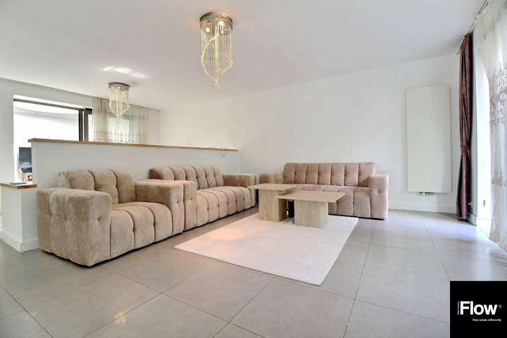 Roi Soldat Duplex + Bureau + Garage